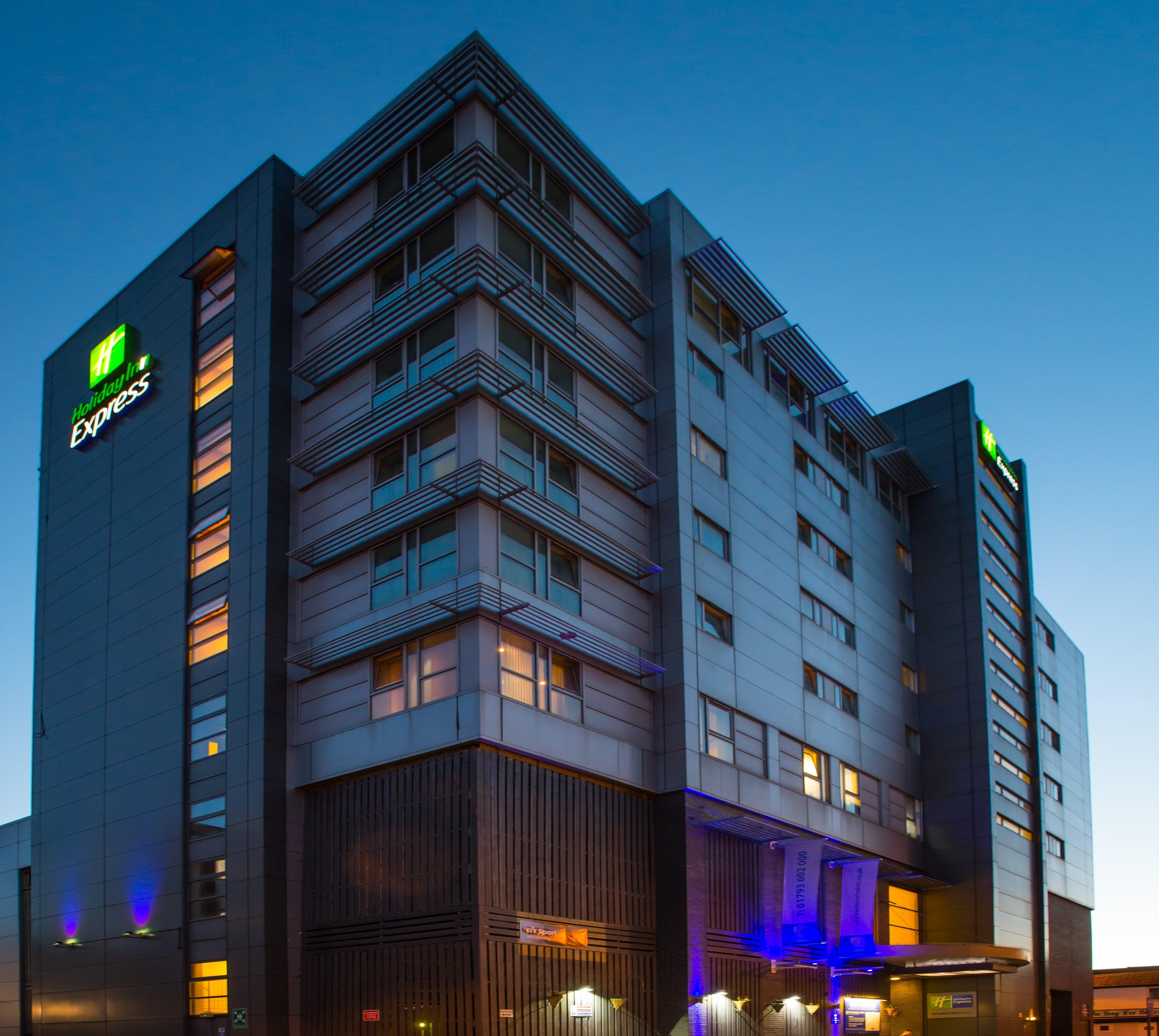 Express Centre By Ihg Hotel 3*