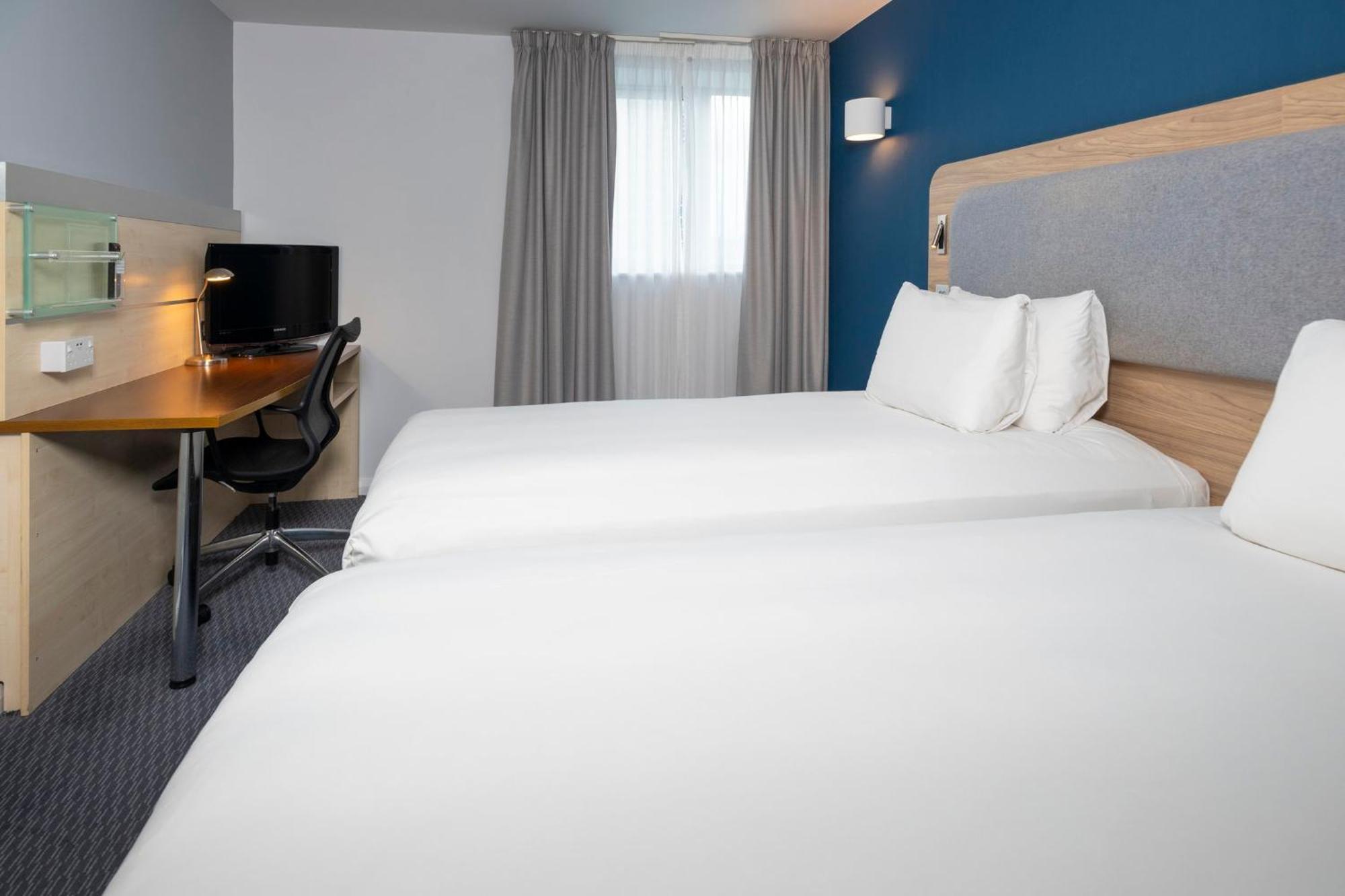 Express Centre By Ihg 3* Swindon